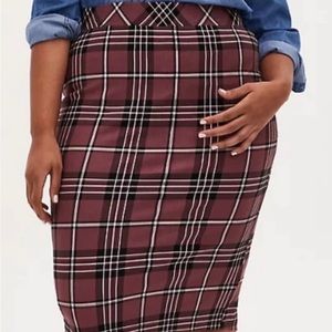 Torrid BROWN PLAID PONTE PENCIL SKIRT Size 2